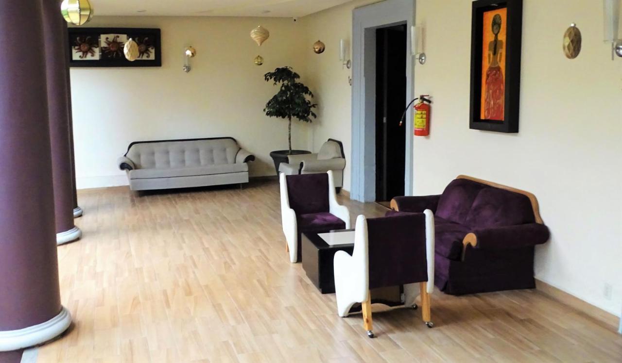 Hotel Jardines Del Centro San Cristóbal de Las Casas Екстериор снимка