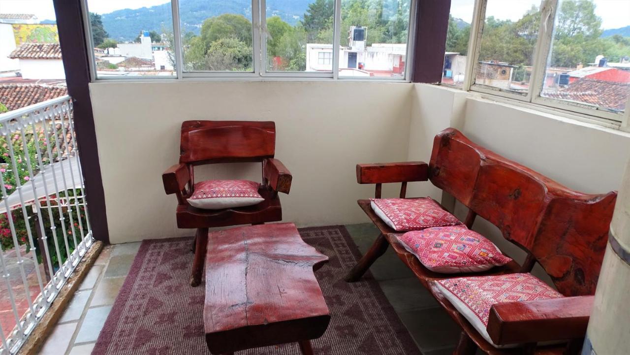 Hotel Jardines Del Centro San Cristóbal de Las Casas Екстериор снимка