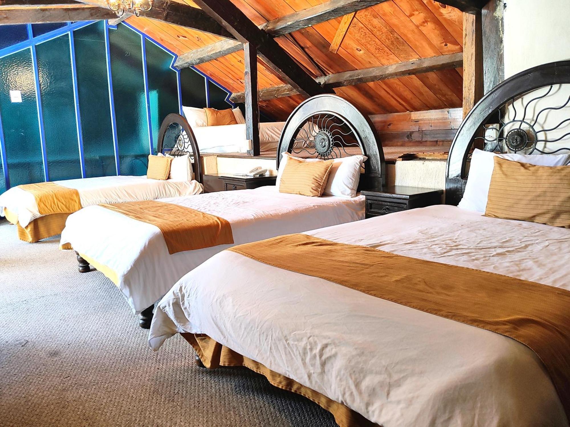 Hotel Jardines Del Centro San Cristóbal de Las Casas Екстериор снимка