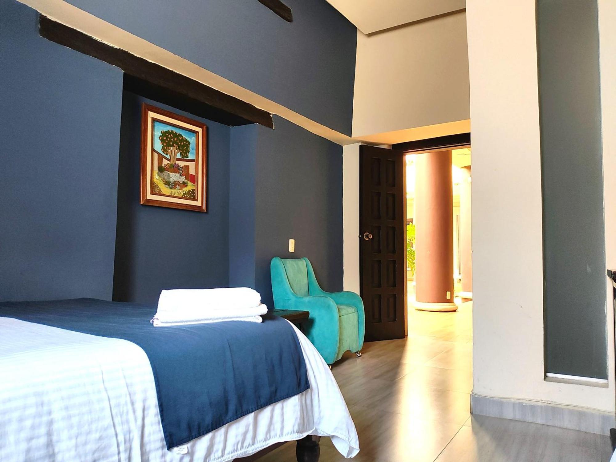 Hotel Jardines Del Centro San Cristóbal de Las Casas Екстериор снимка