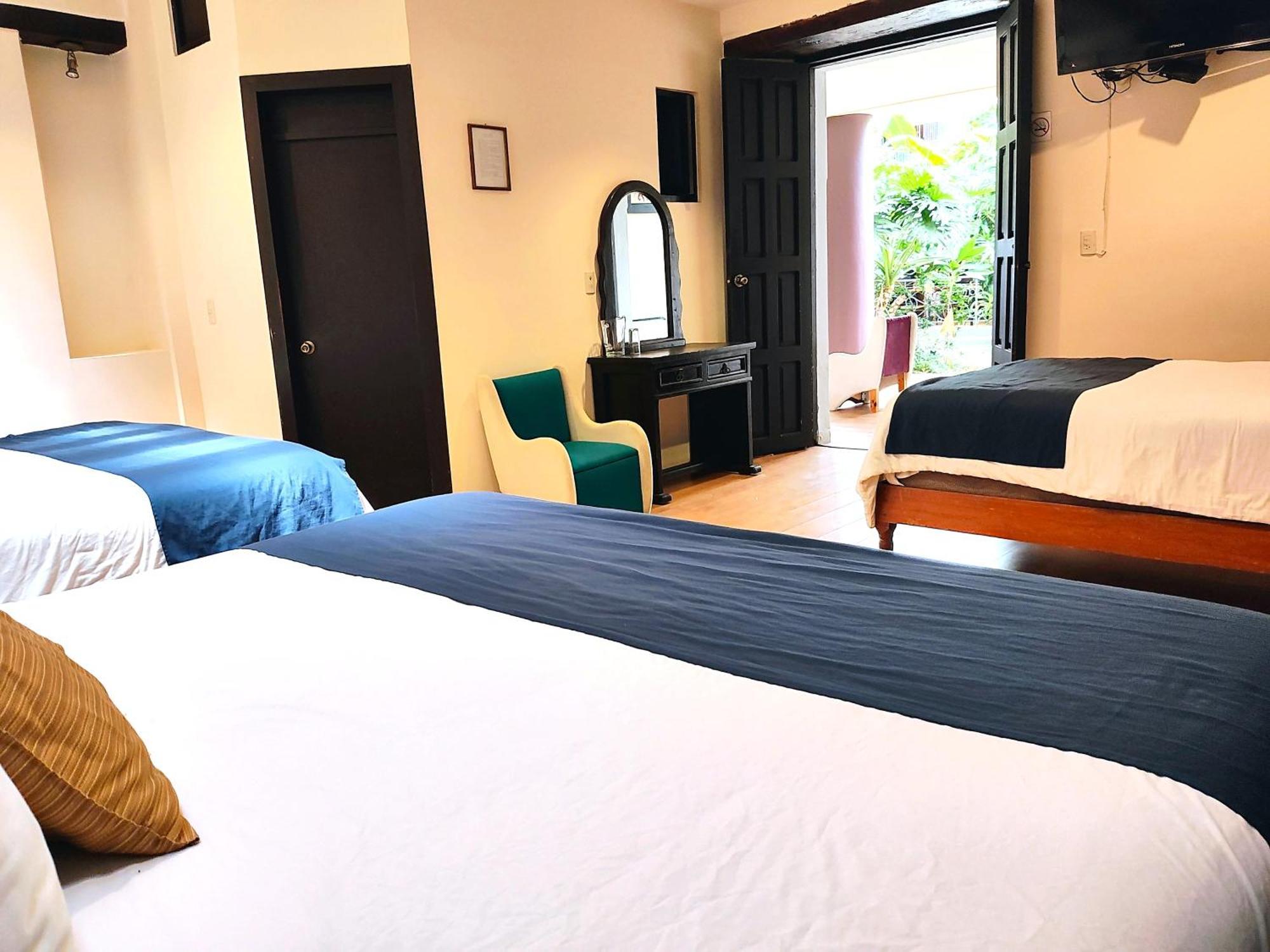 Hotel Jardines Del Centro San Cristóbal de Las Casas Екстериор снимка