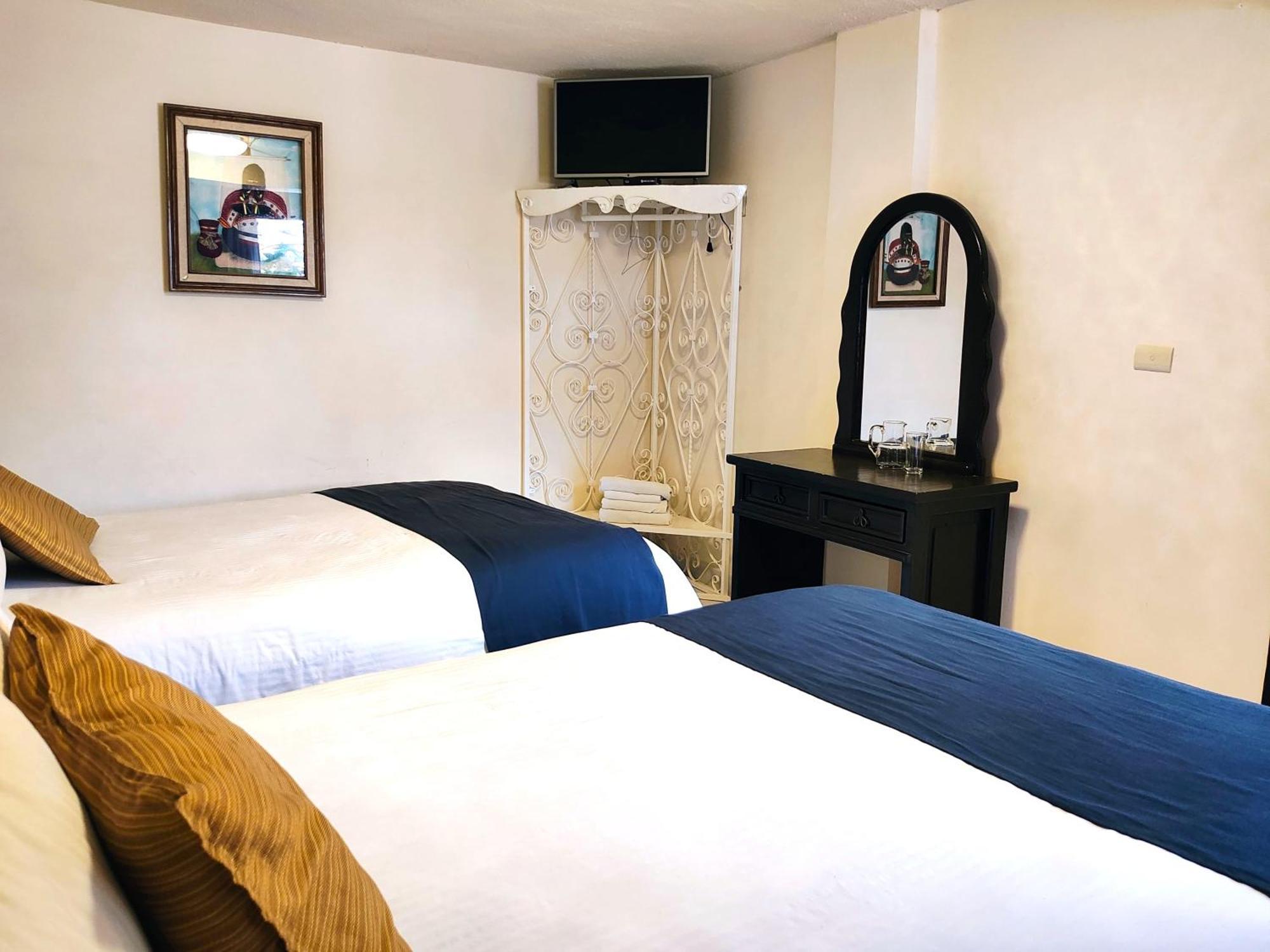 Hotel Jardines Del Centro San Cristóbal de Las Casas Екстериор снимка