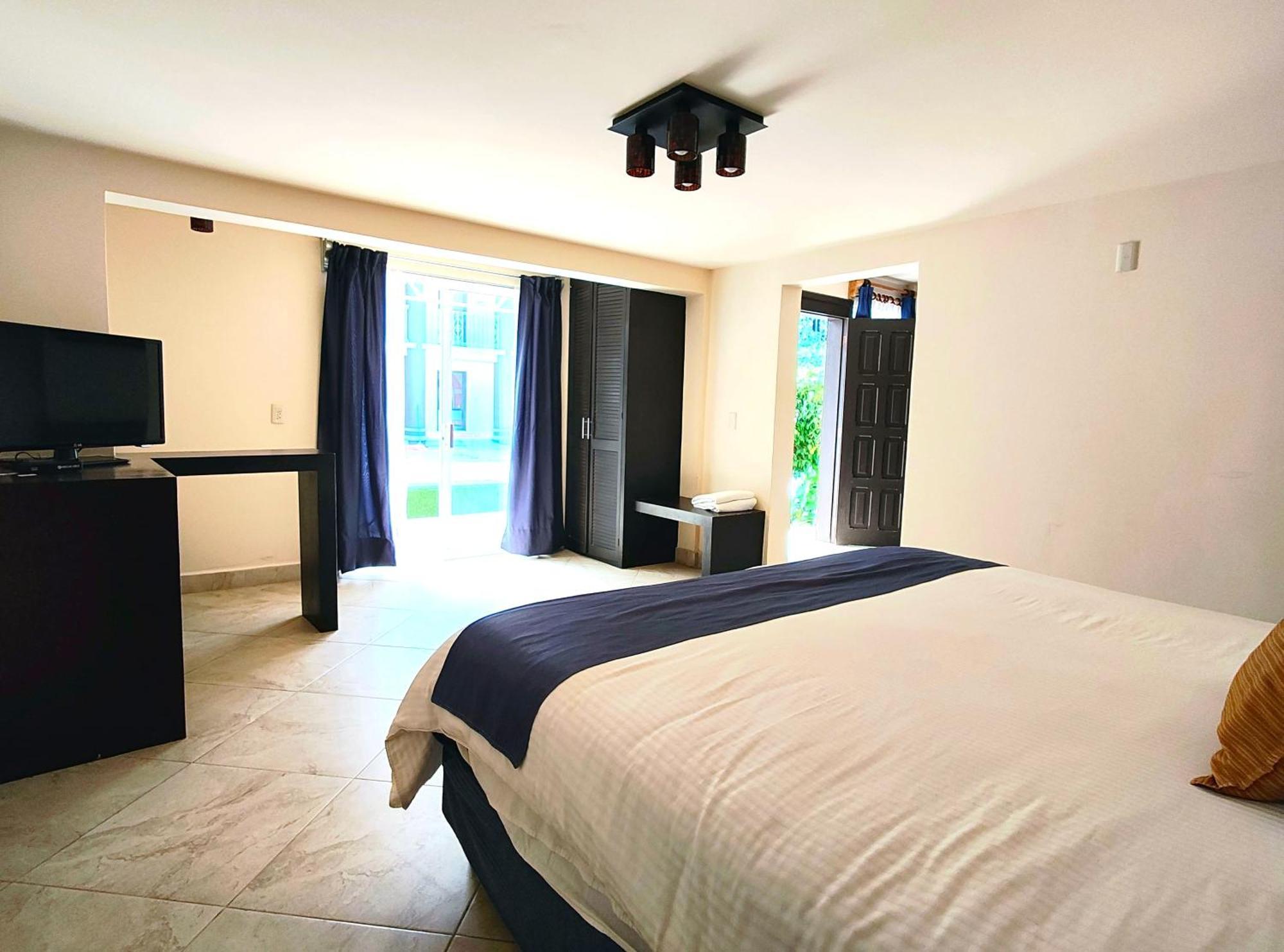 Hotel Jardines Del Centro San Cristóbal de Las Casas Екстериор снимка